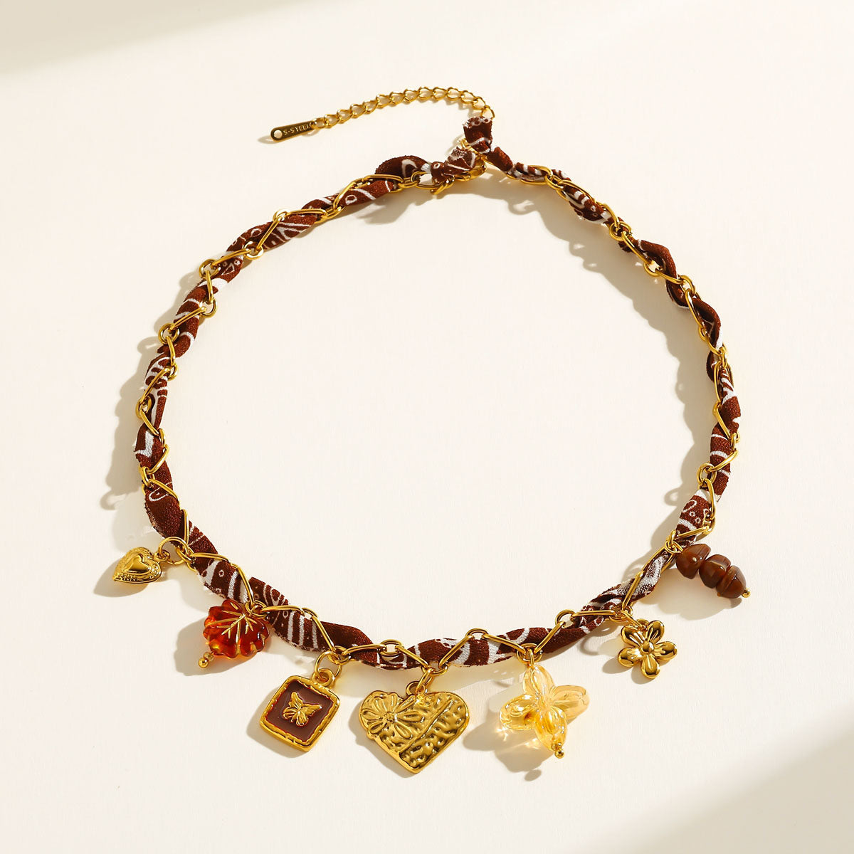 AUTUMN MUSE CHARM NECKLACE