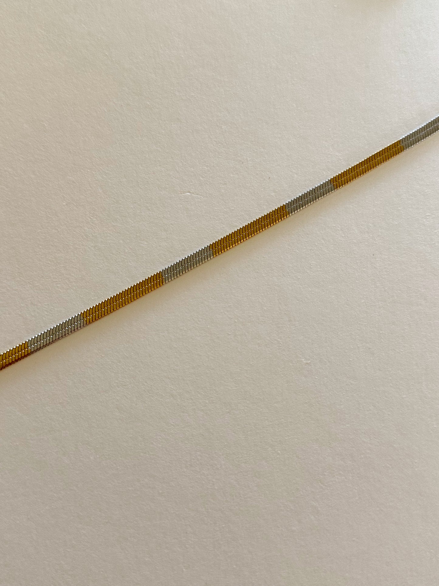 AURORA NECKLACE